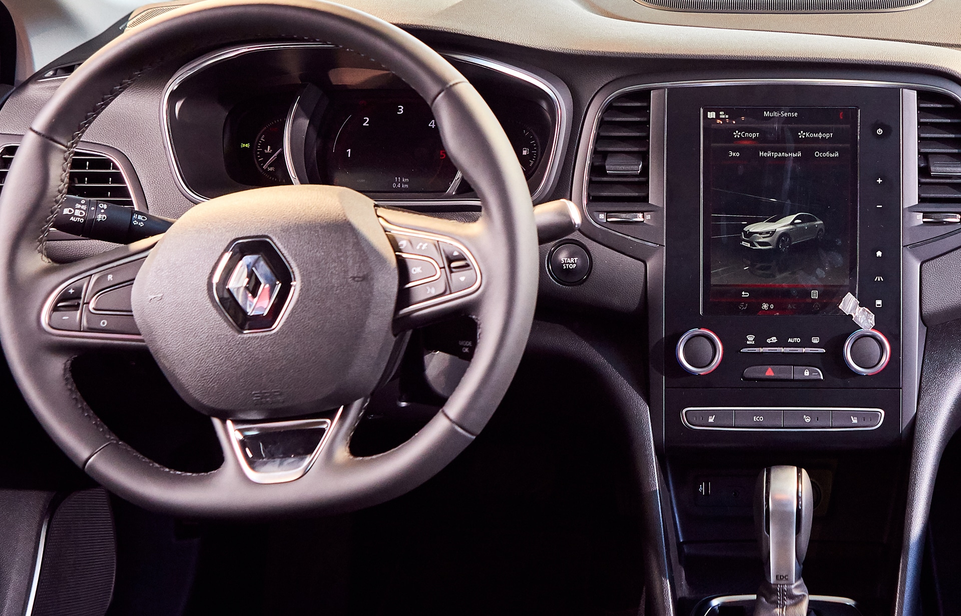 Renault Megane Cockpit mit Kontrollleuchten