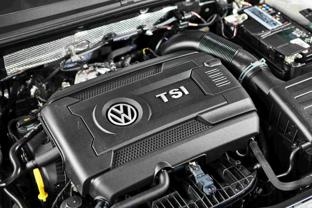 Die Kosten für Inspektionen beim VW Eos hängen davon ab, welche Wartungsarbeiten laut Serviceplan durchgeführt werden sollen