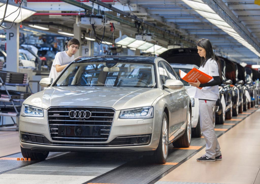 Ölwechsel beim Audi A8