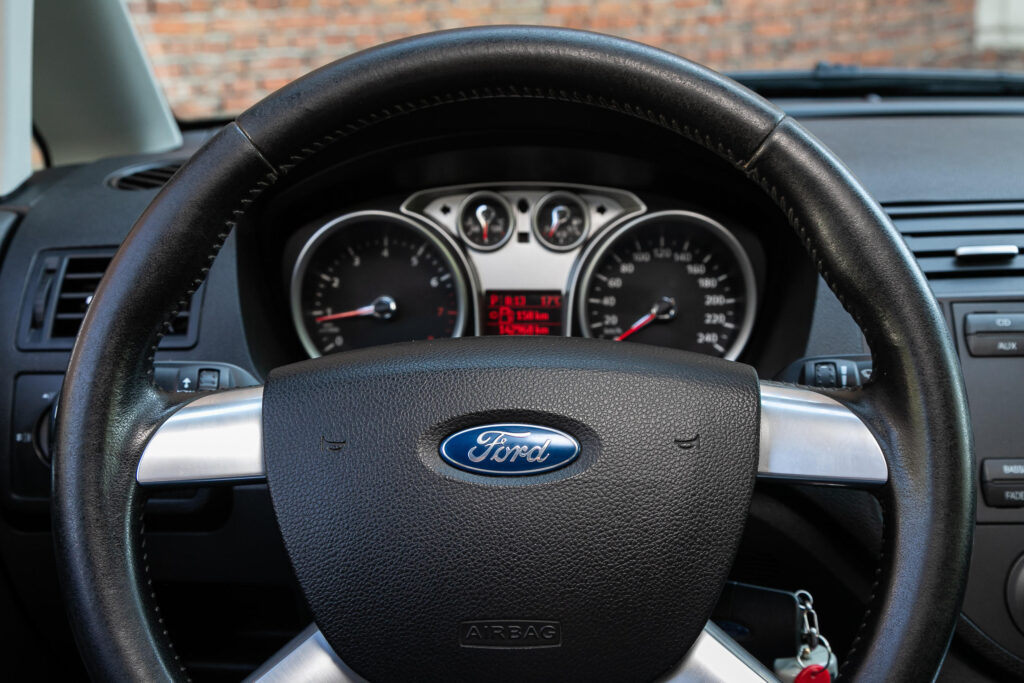Beim Ford Grand C-Max sind Inspektionen nach jeweils 12 Monaten oder nach 20.000 km vorgesehen