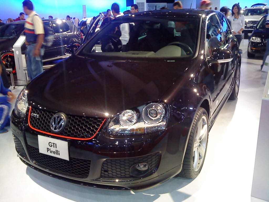 Inspektion bei einem VW Golf 5