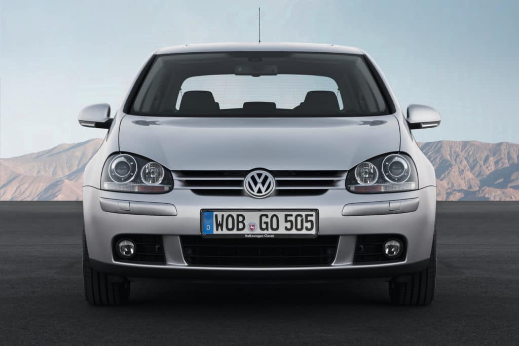 Inspektion bei einem VW Golf 5