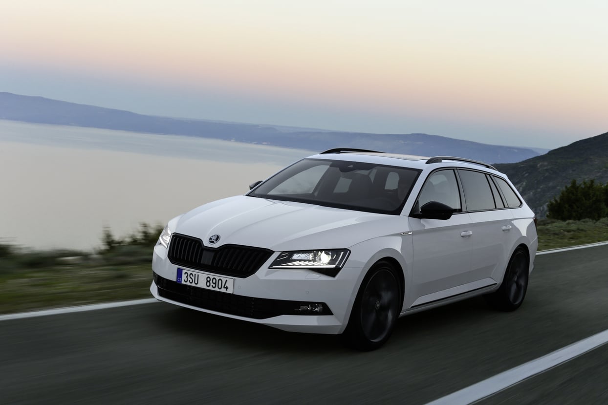 Inspektion bei einem Skoda Superb Kombi III