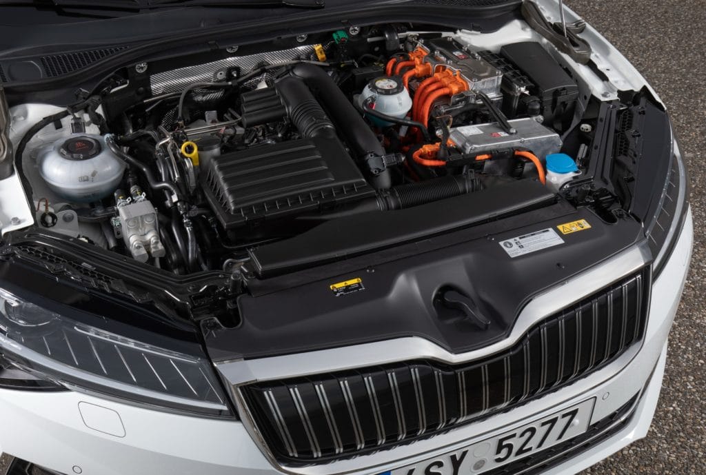 https://www.repareo.de/app/uploads/2016/07/Skoda-Superb-IV-Motor-1024x689.jpg