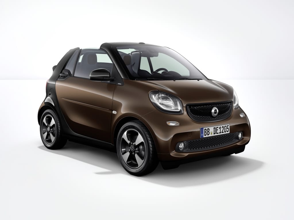 Inspektion bei einem smart fortwo