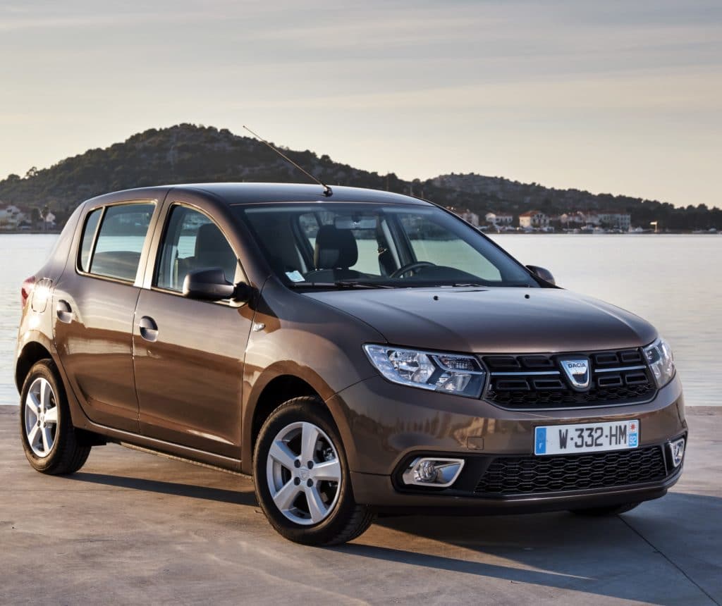 Inspektion bei einem Dacia Sandero