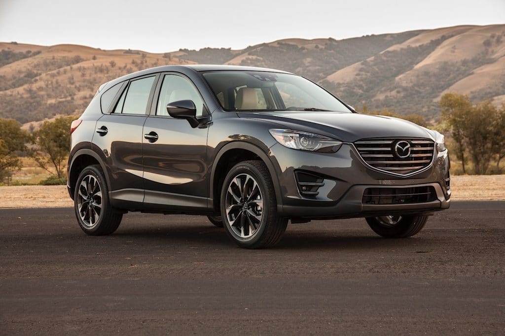 Inspektion bei einem Mazda CX-5