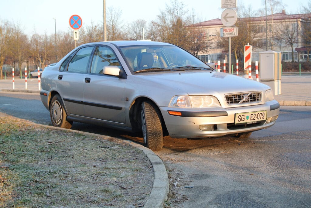 Ölwechsel beim Mitsubishi Carisma 