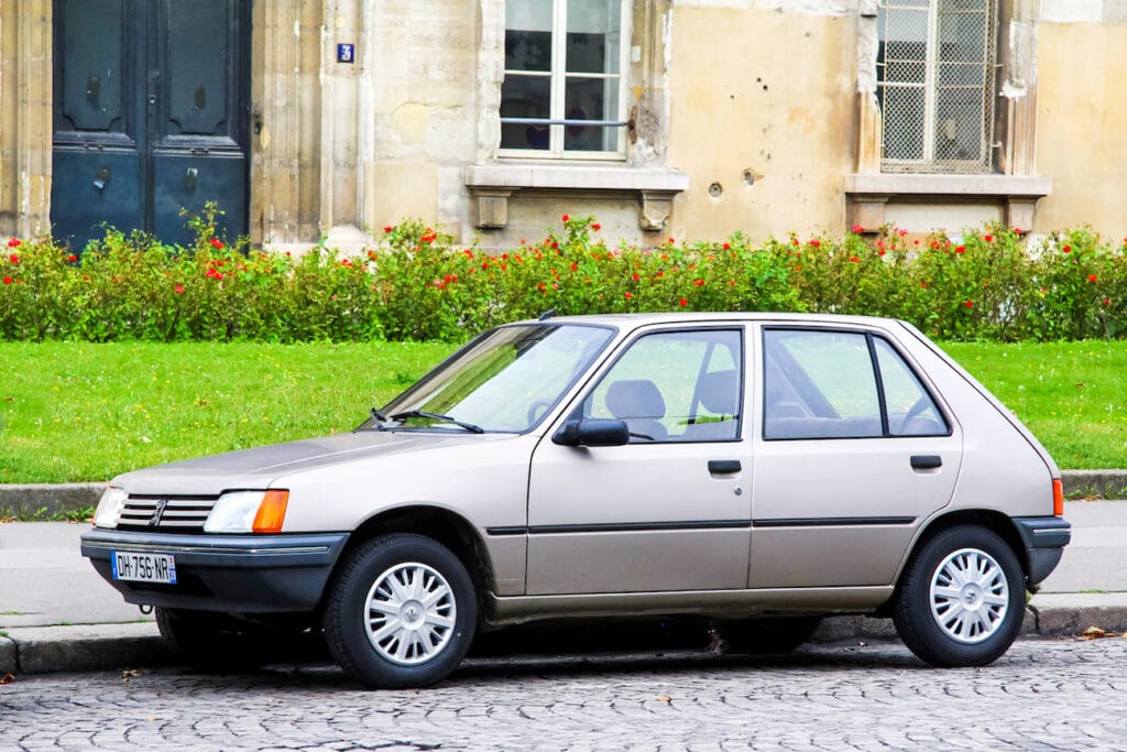 Ölwechsel beim Peugeot 205