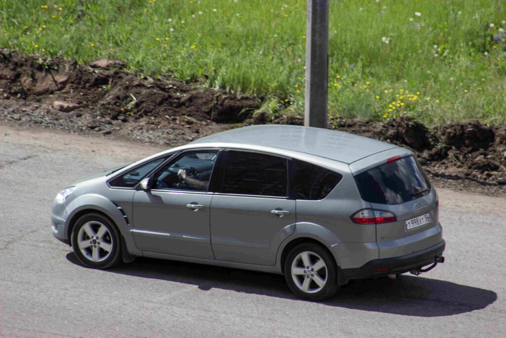 Hintere Bremsen beim Ford S-Max wechseln