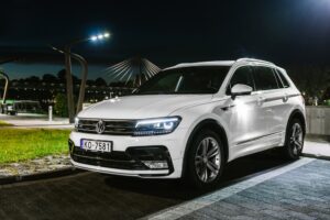 Bremsenwechseln vorne beim VW Tiguan