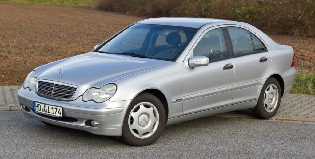 <strong>Querlenker Mercedes C-Klasse W203</strong>